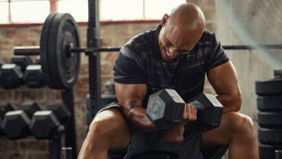 Sviluppo muscolare: sfatare i miti dell’allenamento che senti in giro