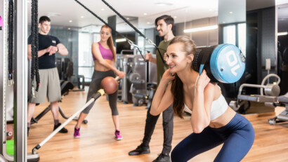 Allenamento a corpo libero o con i pesi?